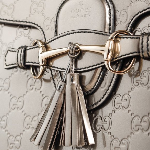 Gucci Shine Guccissima Large Emily Chain Shoulder Bag in Metallic Leather - Picture 8 of 11